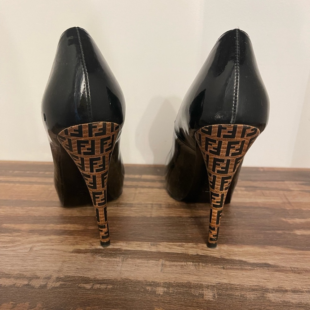 Fendi Logo Patent Leather stacked heels
